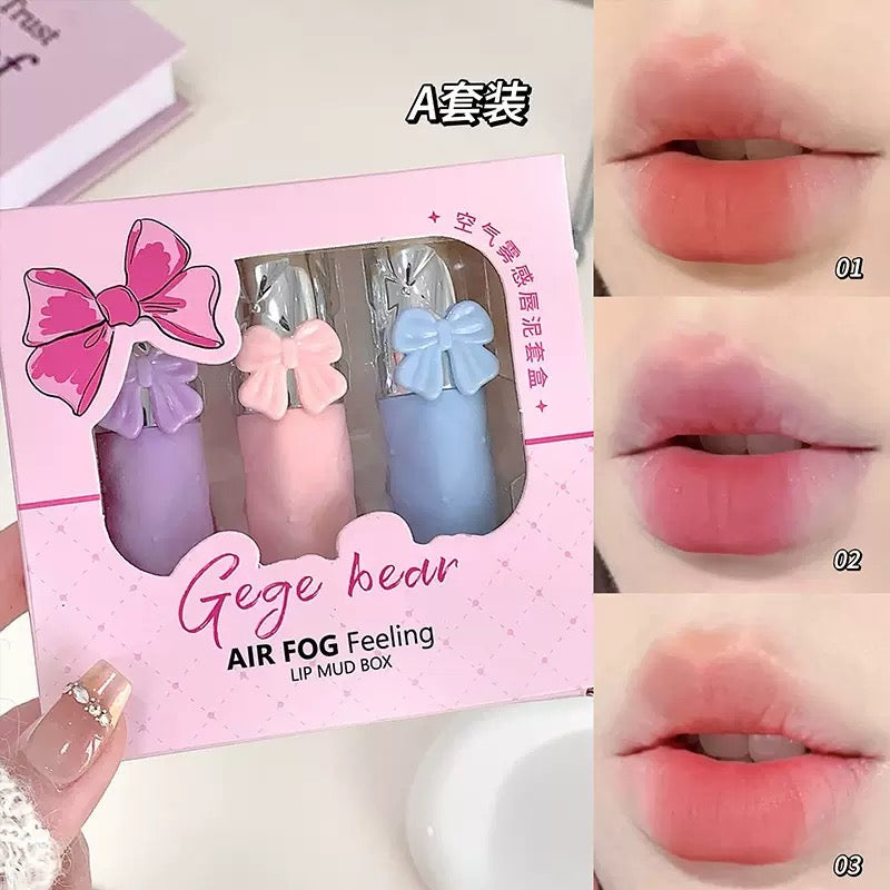 A Gege bear bow lip mud 🎀