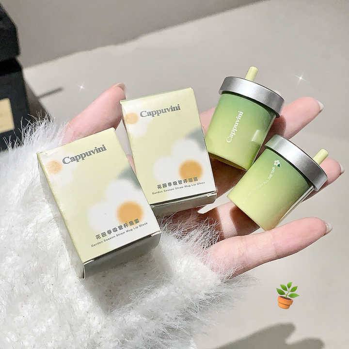 Cappuvini Bucket lip gloss