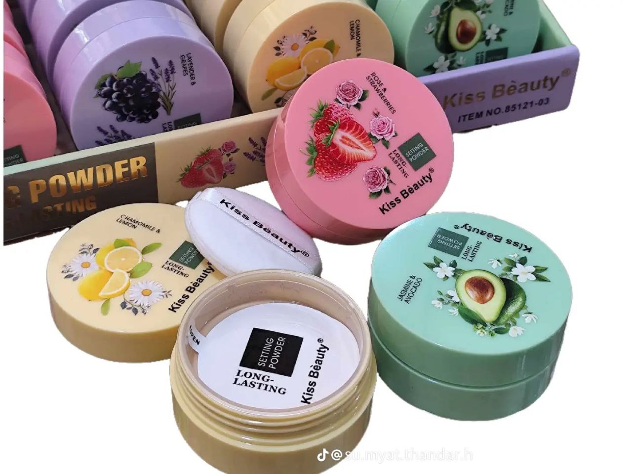 Kiss Beauty setting powder long lasting / oil control + free pad