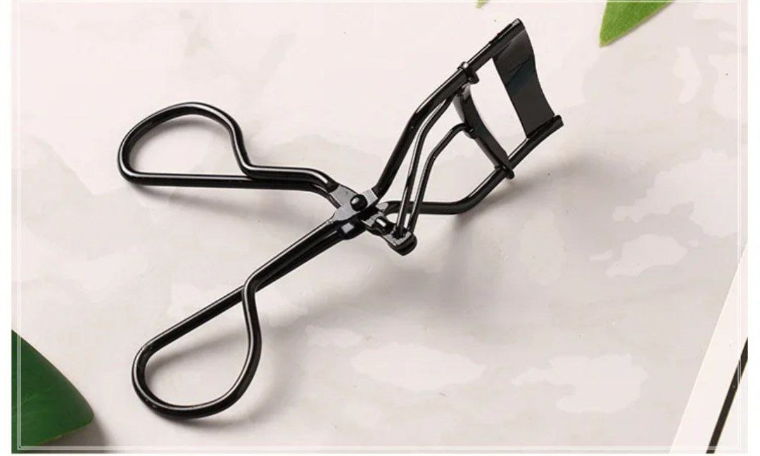 Eyelash Curler