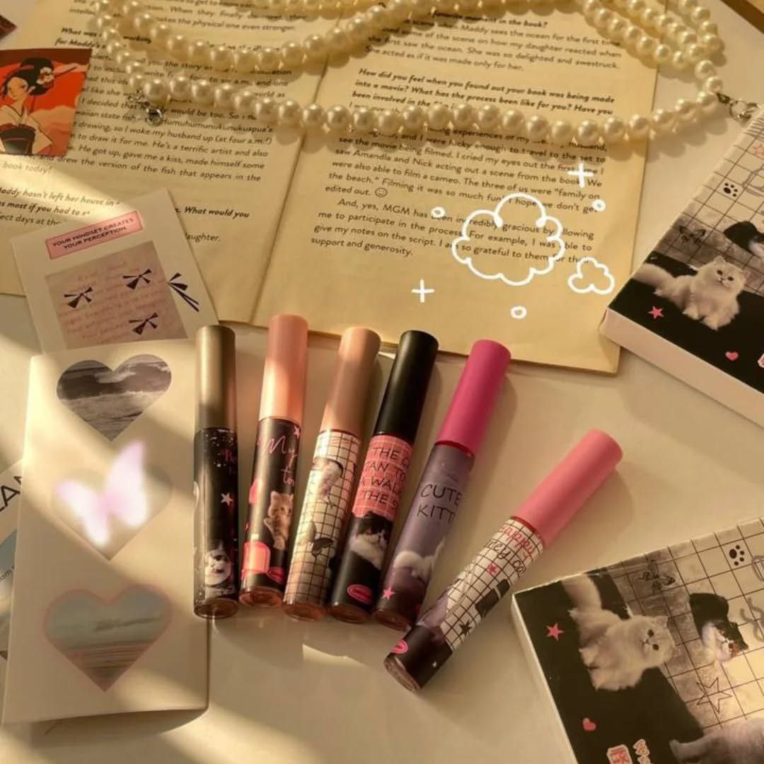 Z DaimAnpu Cute Cat Velvet lipstick