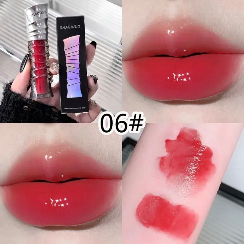 A Shanquino fashion shell lip glaze