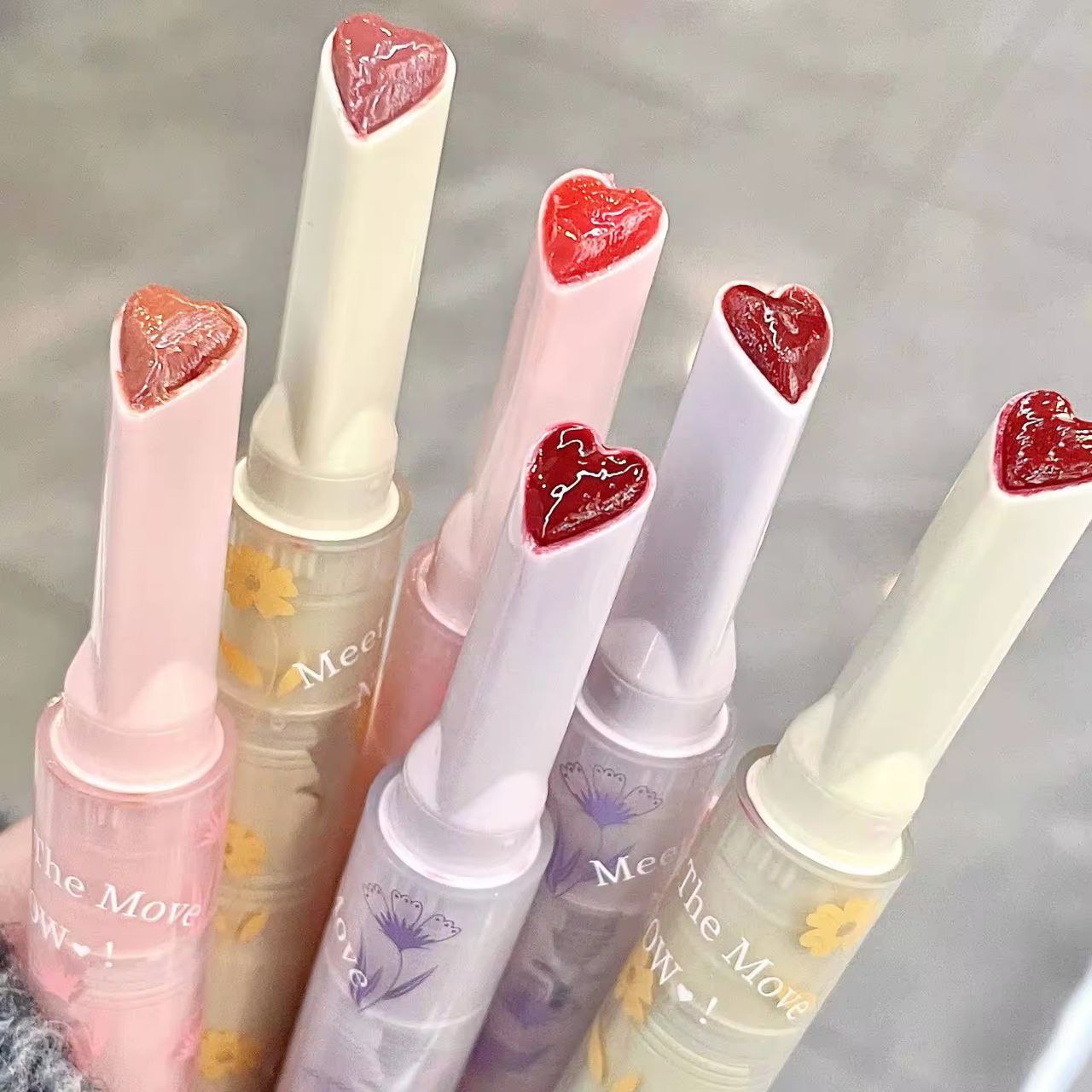 A aGEGE BEAR HEART SHAPED LIPSTICK / LIPGLOSS