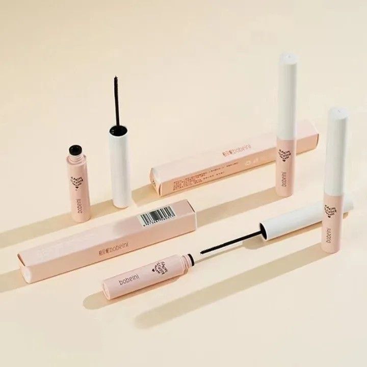 Bobeini Mascara waterproof & light weight black