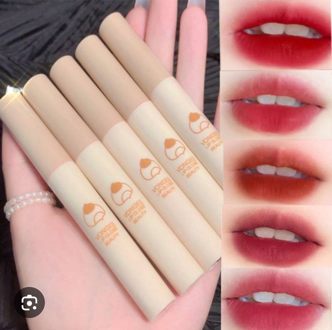 A achesnut flavor lipmud velvet