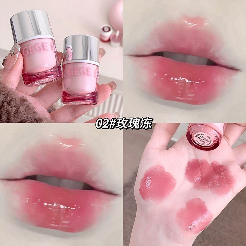 A Gege bear cute cube lipgloss