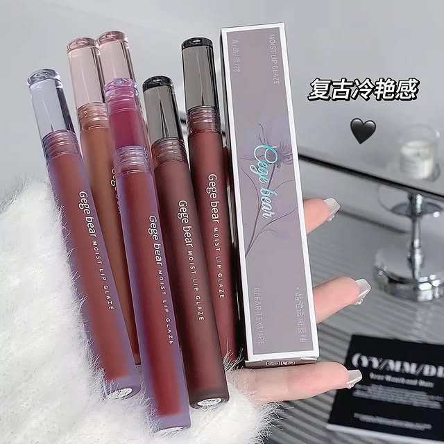 Gege bear velvet smooth lipmud lipstick