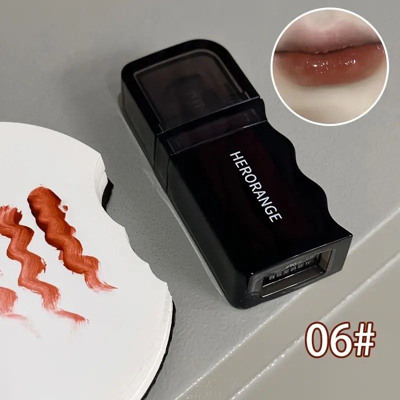 A Herorange lipgloss liptint
