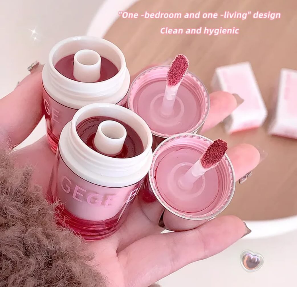 A Gege bear cute cube lipgloss