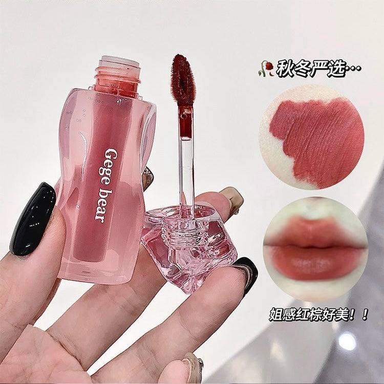 A Gege bear velvet lipmud lipstick