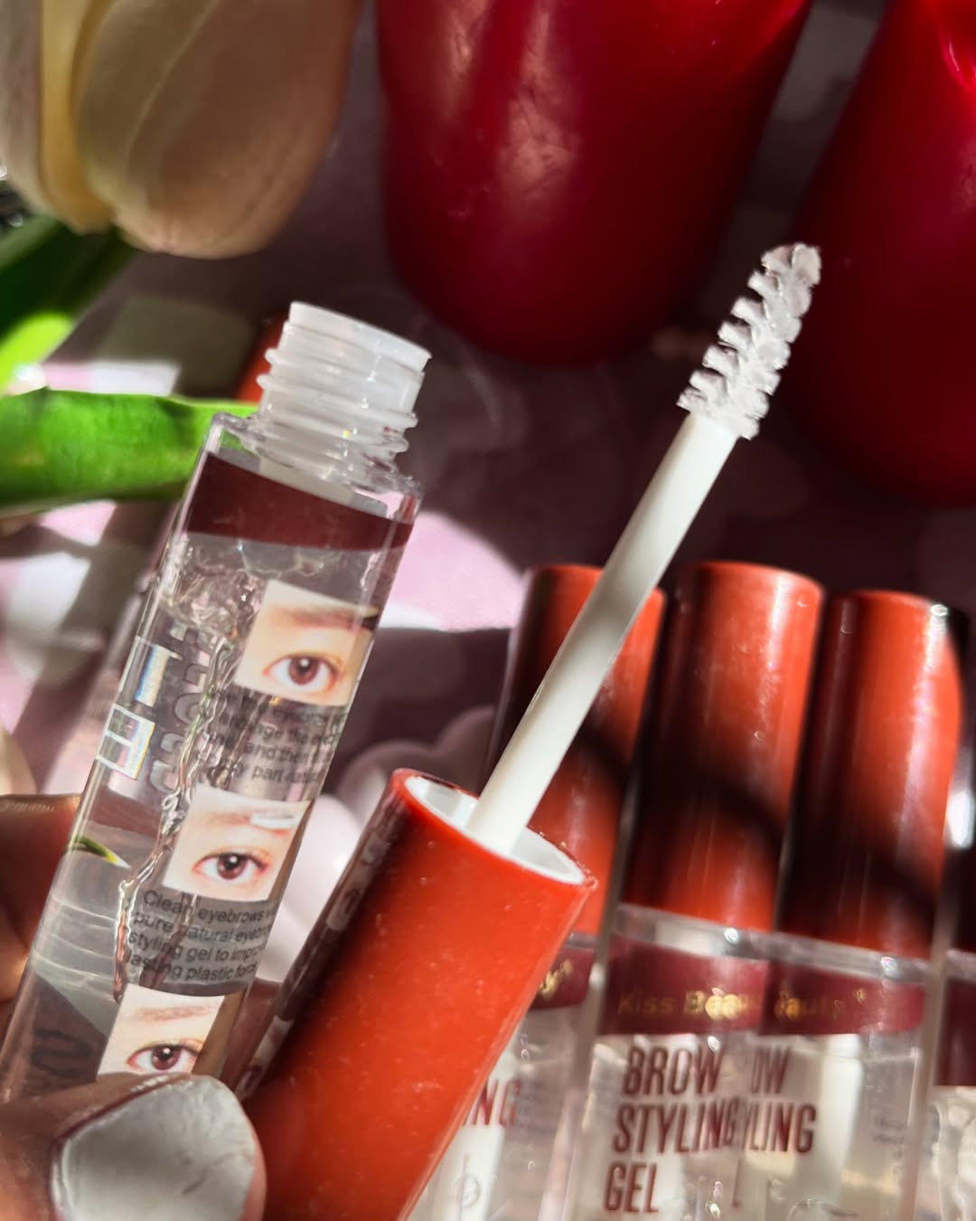 Eyebrow styling gel