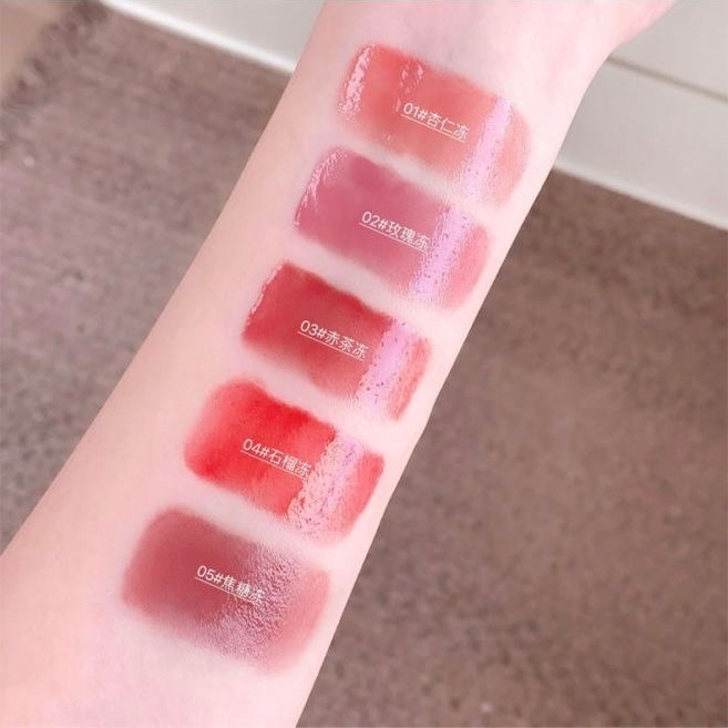 A Gege bear cute cube lipgloss
