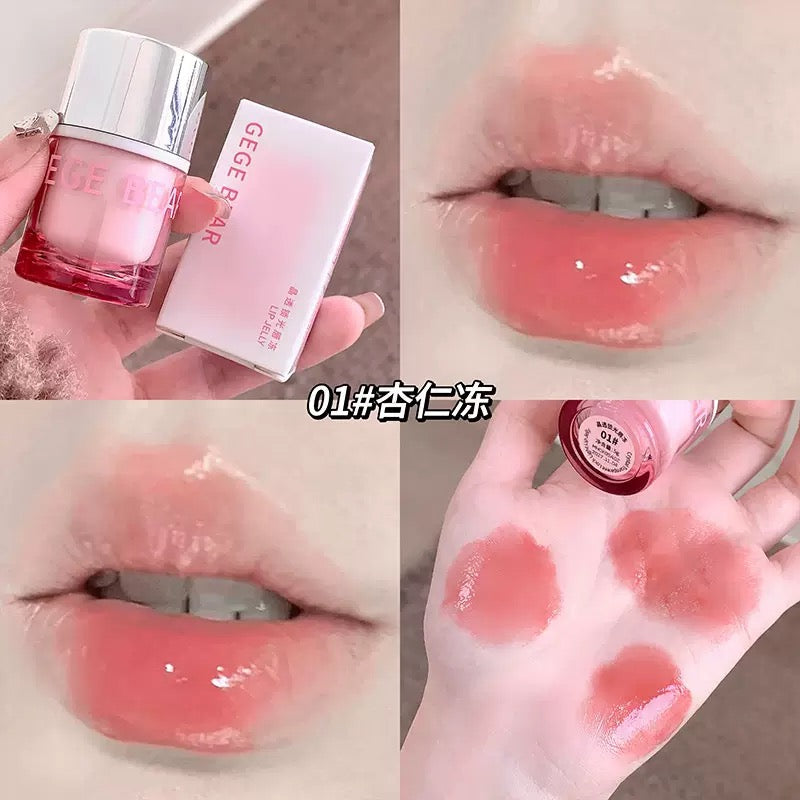 A Gege bear jelly lip glaze