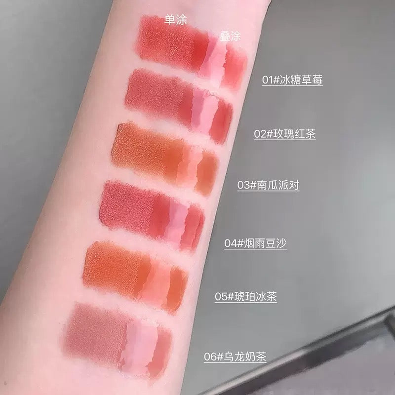 A Gege bear gloss + mud 2 in 1
