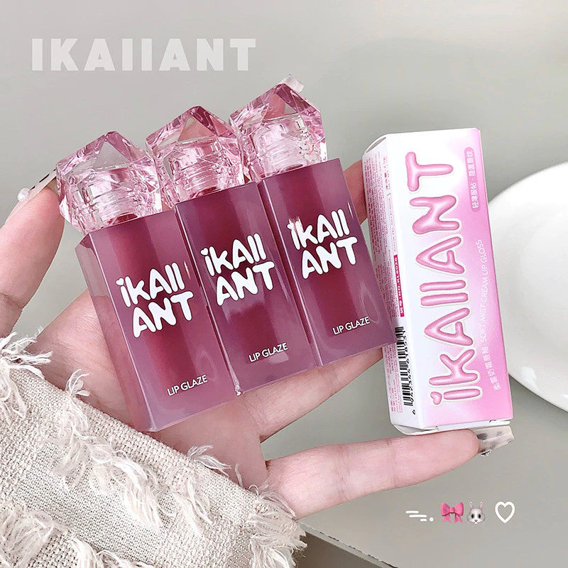 A ikaiiant crystal lip mud 💗