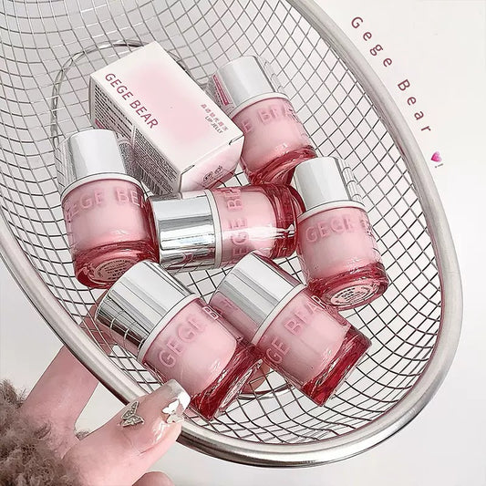 A Gege bear jelly lip glaze