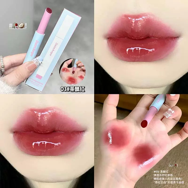 A Diamappu solid lip glossy