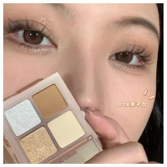 A Brown eyeshadow with glittering ✨
