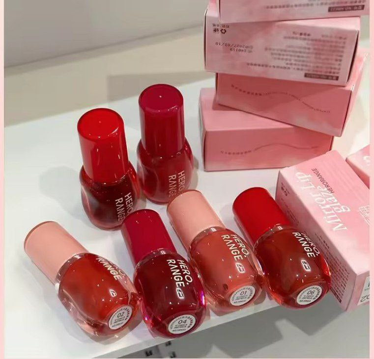 A Herorange tinted super fwee inspired gloss