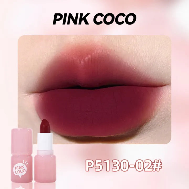 A pink coco lip mud smooth
