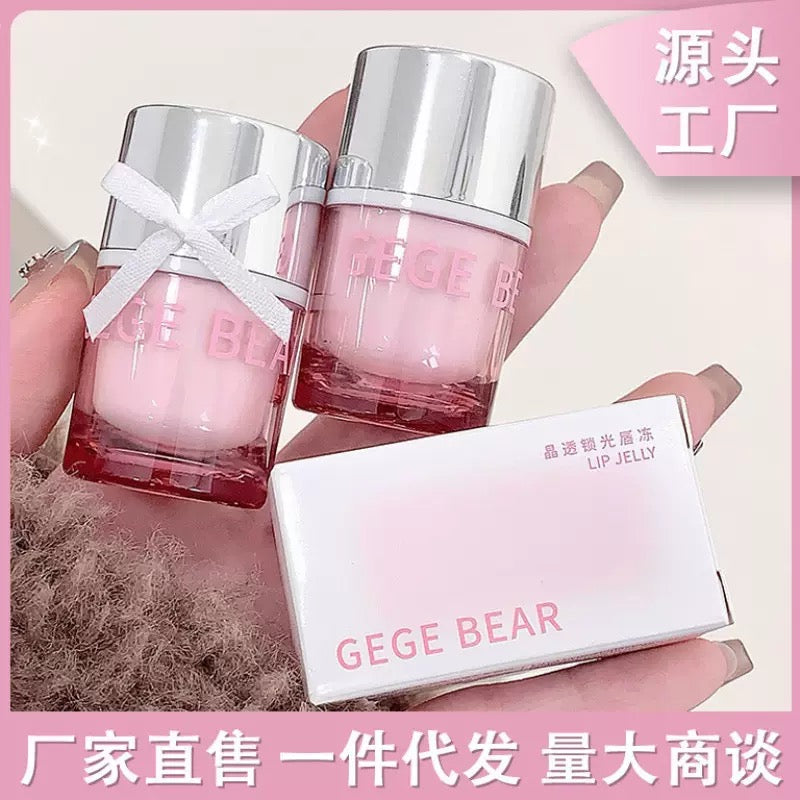 A Gege bear jelly lip glaze