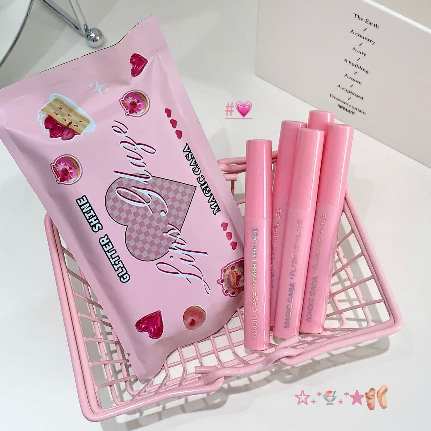 A Magic casa shiny ✨ glitter lippies