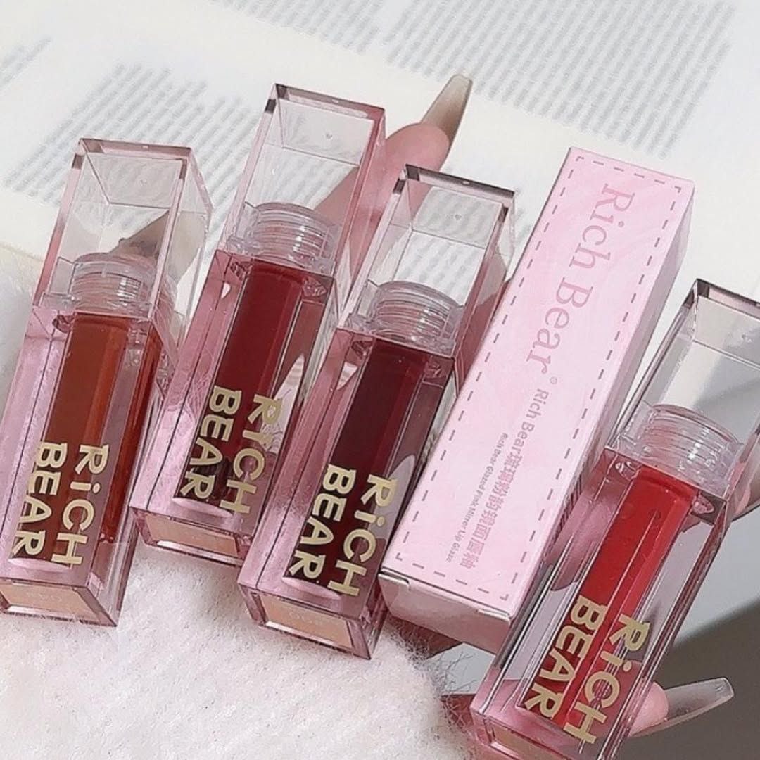 Rich Bear lip glaze tinted