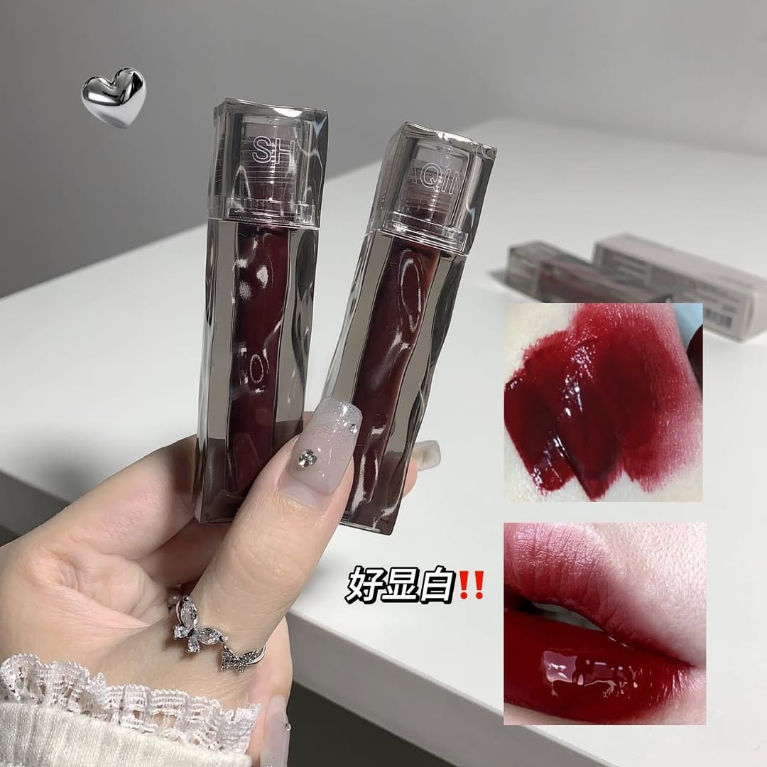 Shaquino tinted lipgloss