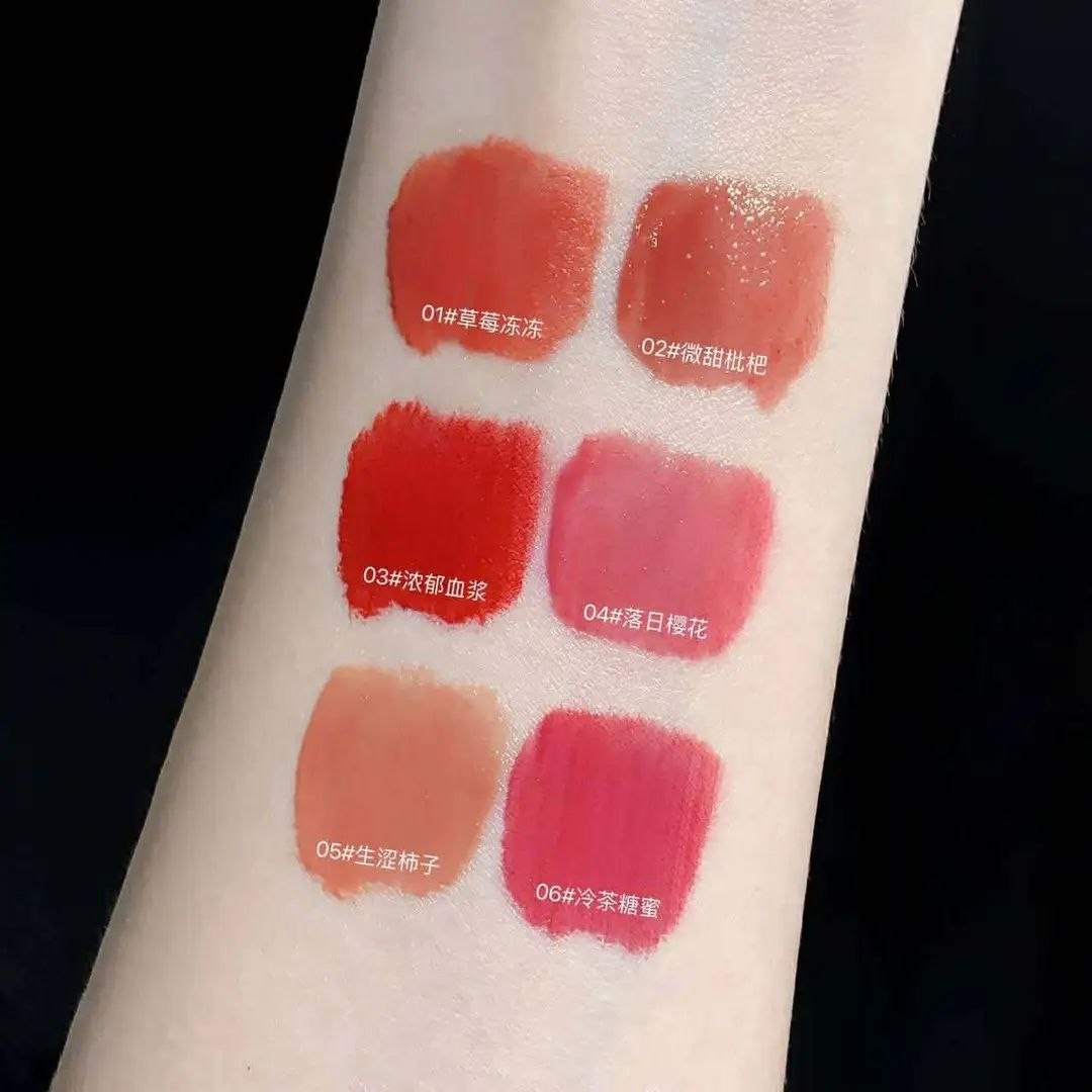 A aMagic casa strawberry rabbit tinted lipglaze🍓