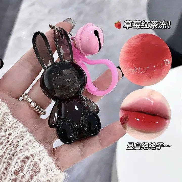 A Gege bear rabbit lipgloss
