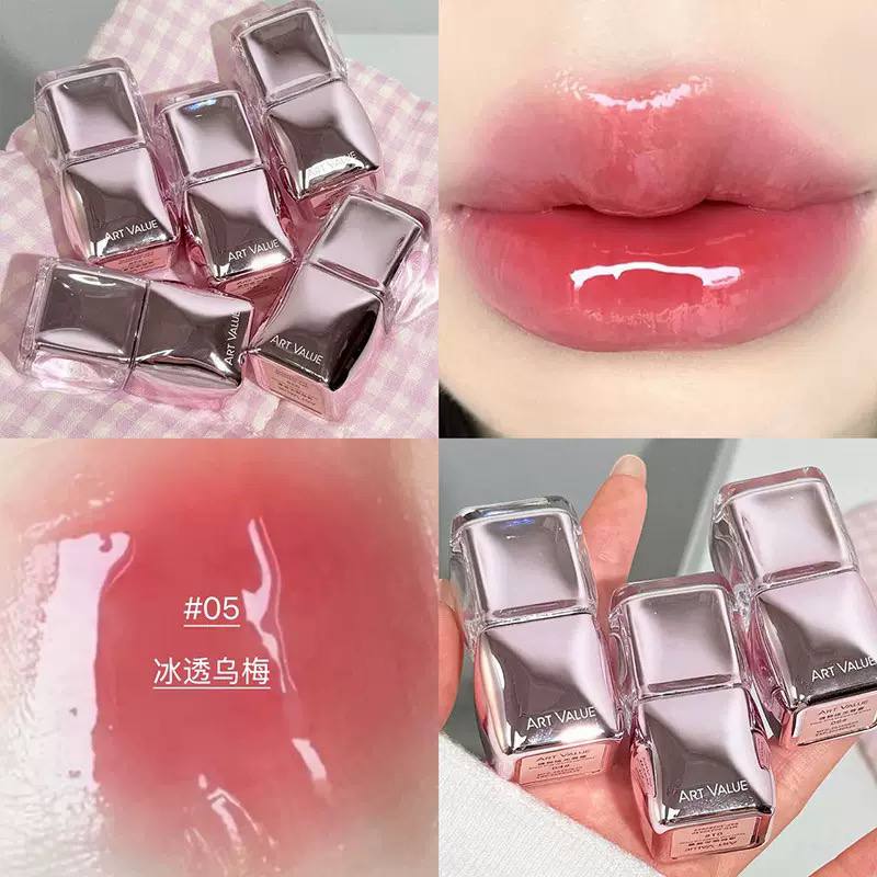 A asheer pink lip glaze gloss
