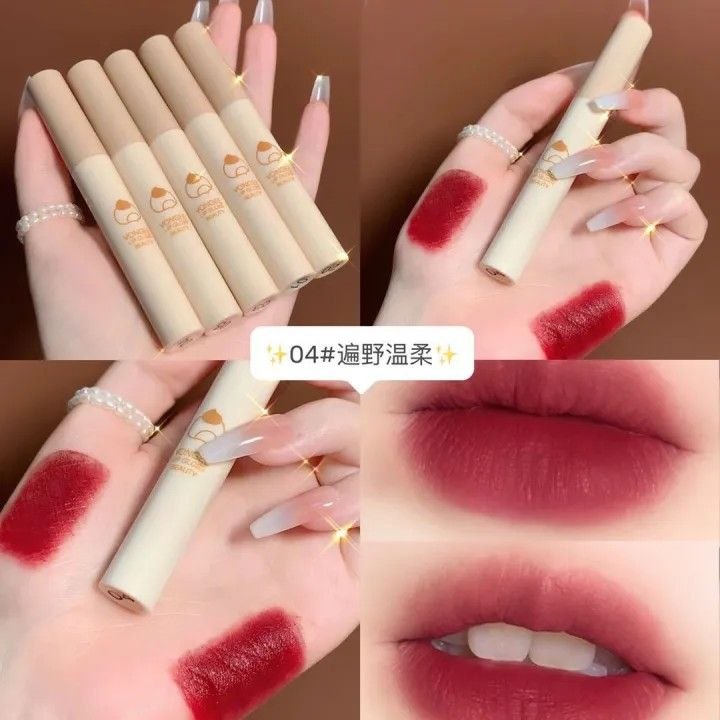A achesnut flavor lipmud velvet