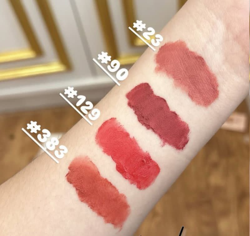 A Novo mousse mud texture lipstick