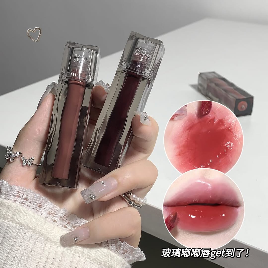 Shaquino tinted lipgloss